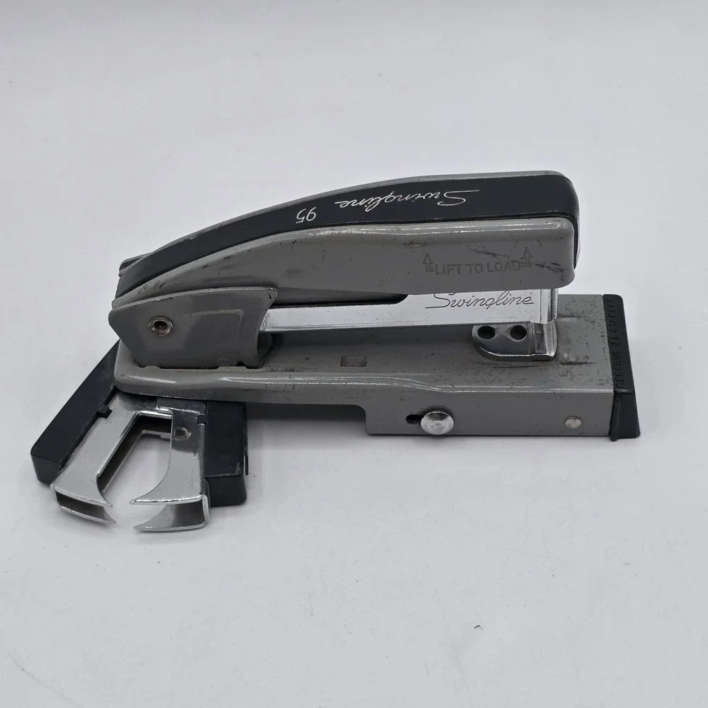 Vtg Swingline 95 Stapler Attached Staple Remover Compartment‎ Tested